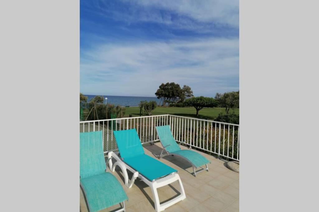 Studio 4 Personnes Bord De Mer Avec Piscine Wifi Червйоне Екстер'єр фото