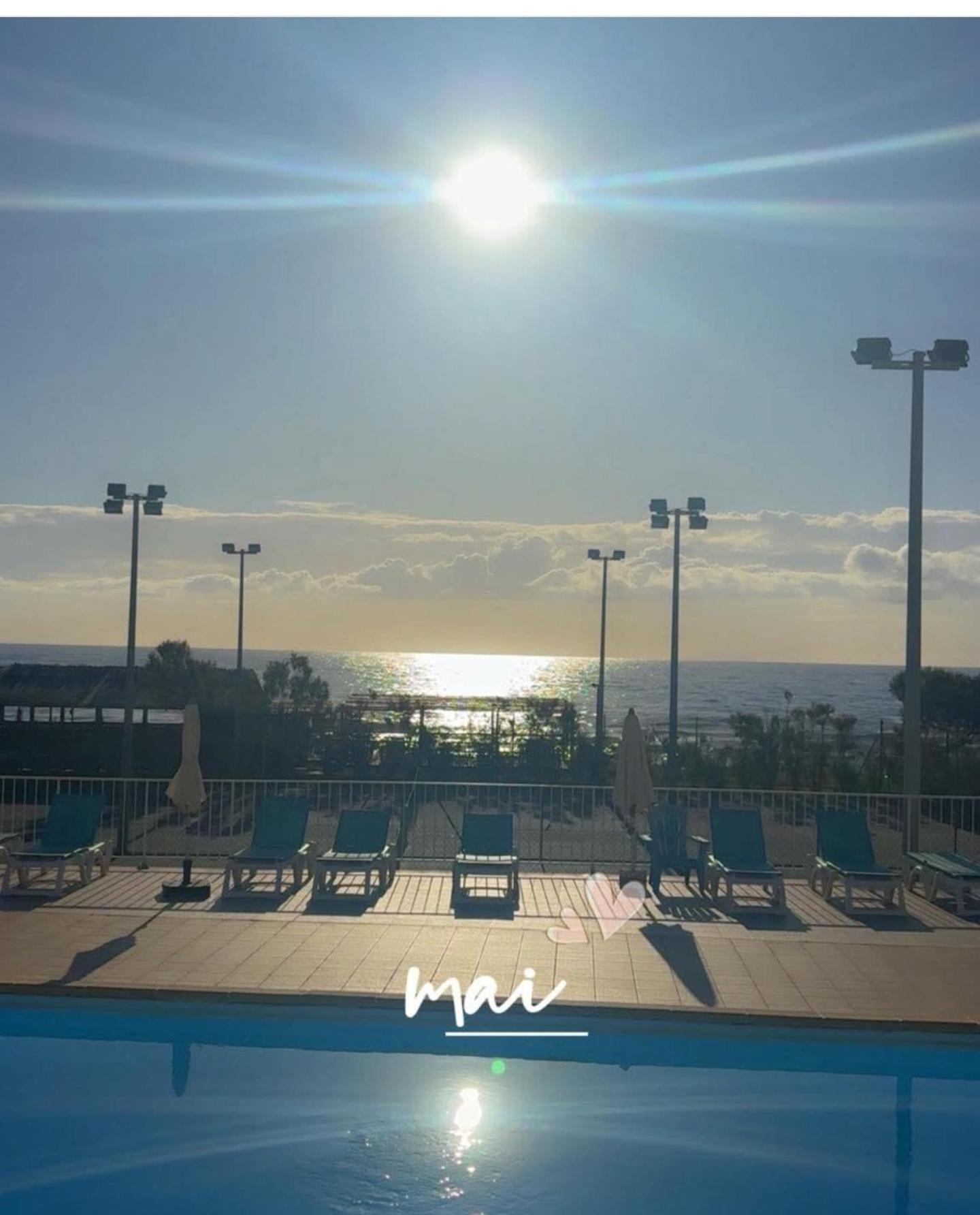 Studio 4 Personnes Bord De Mer Avec Piscine Wifi Червйоне Екстер'єр фото
